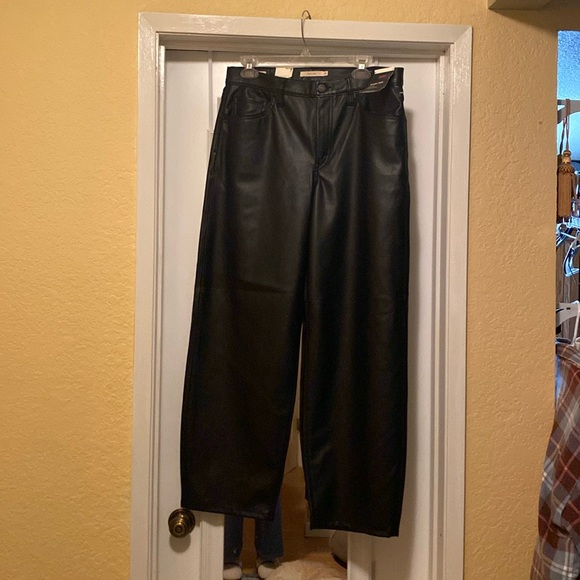 Levi’s  BAGGY DAD FAUX Leather Jeans - Picture 1 of 7